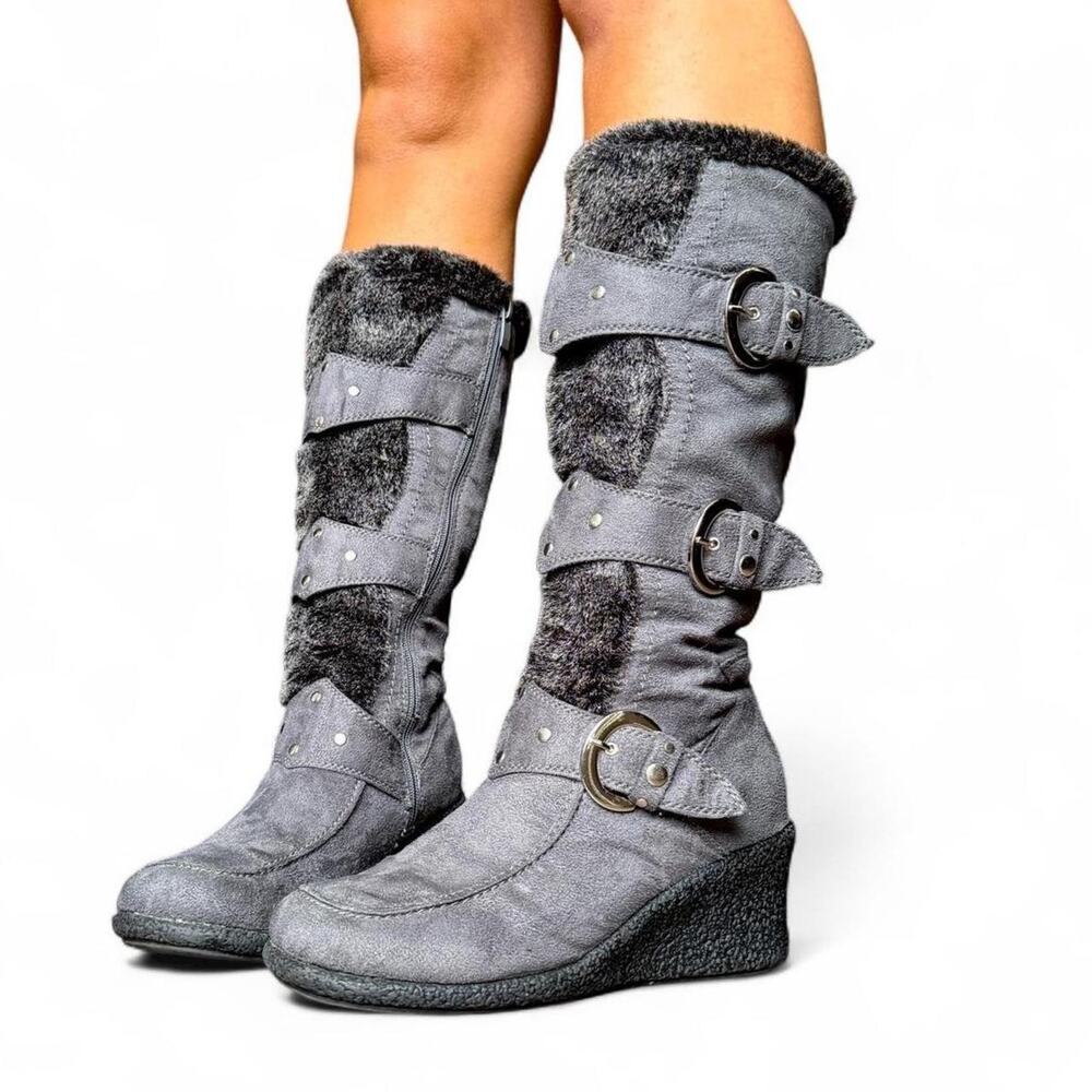 Early 2000s Grunge Gray Faux Fur Buckle Wedge Knee High Apres Ski Boots Size 7.5